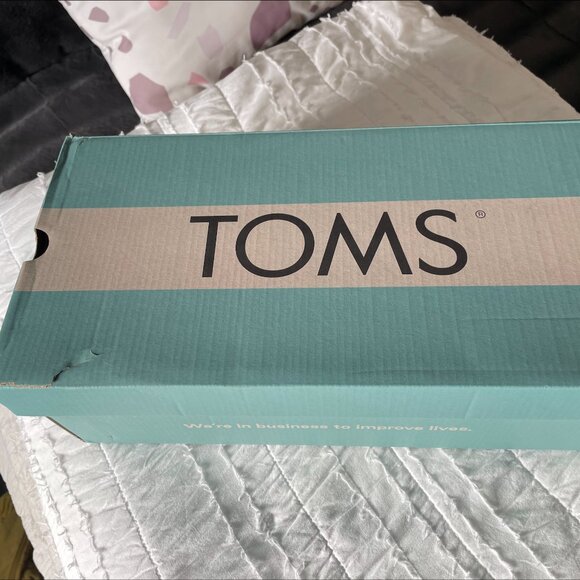 Brand New Leopard Faux Fur Slides - Picture 6 of 6